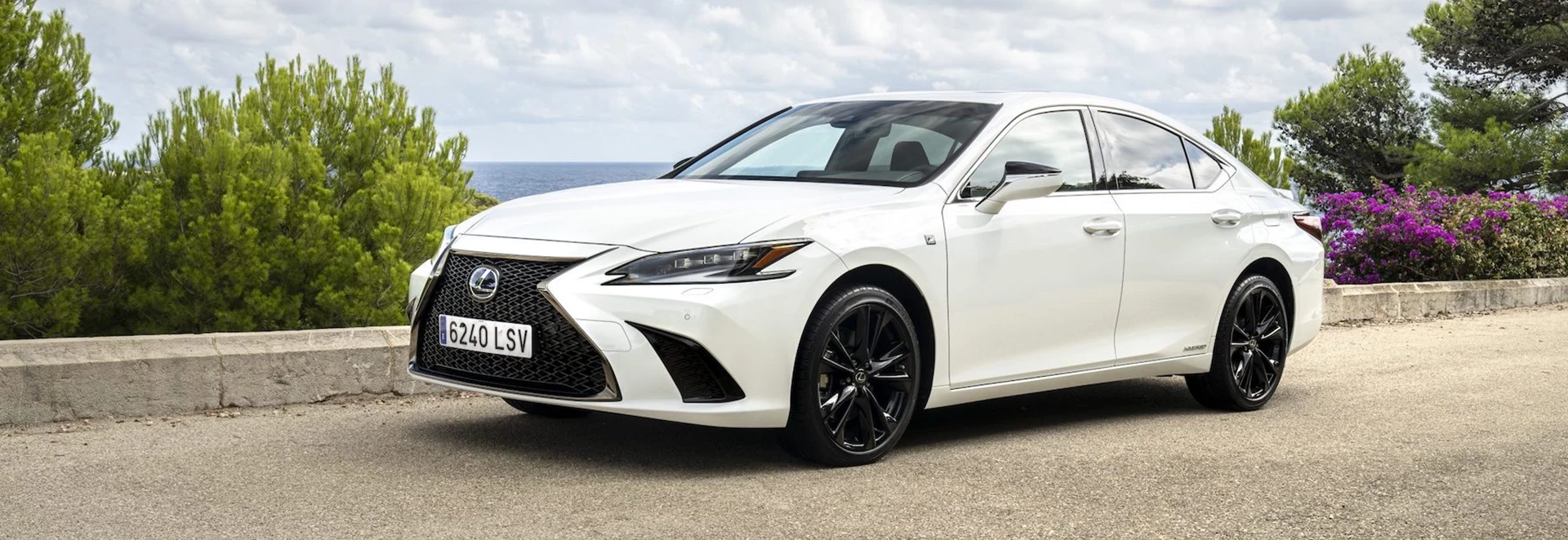 Updated Lexus ES launched with new range of technology 